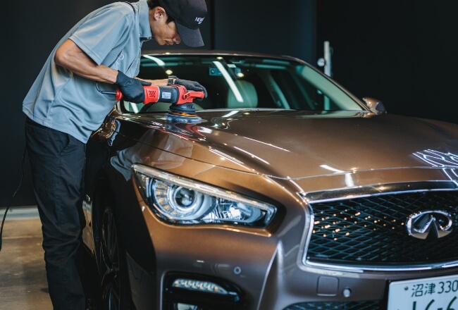 品質を安定させる一室につき一台の施工ブース